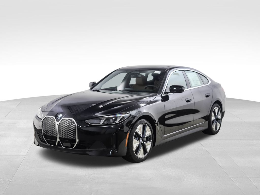 2025 BMW i4 40's photo