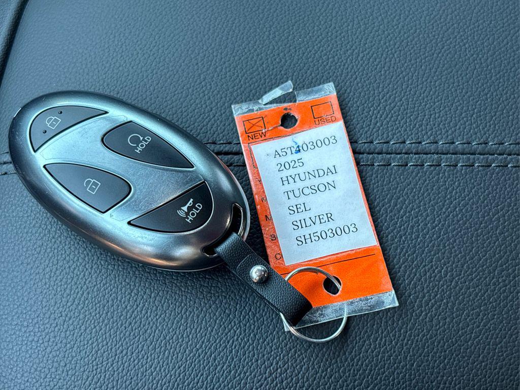 2025 Hyundai Tucson SEL Convenience photo 22