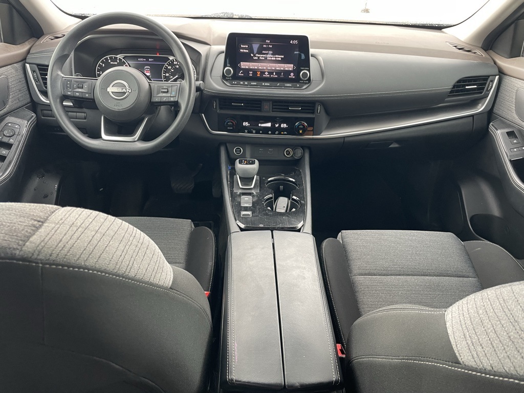2023 Nissan Rogue SV photo 15