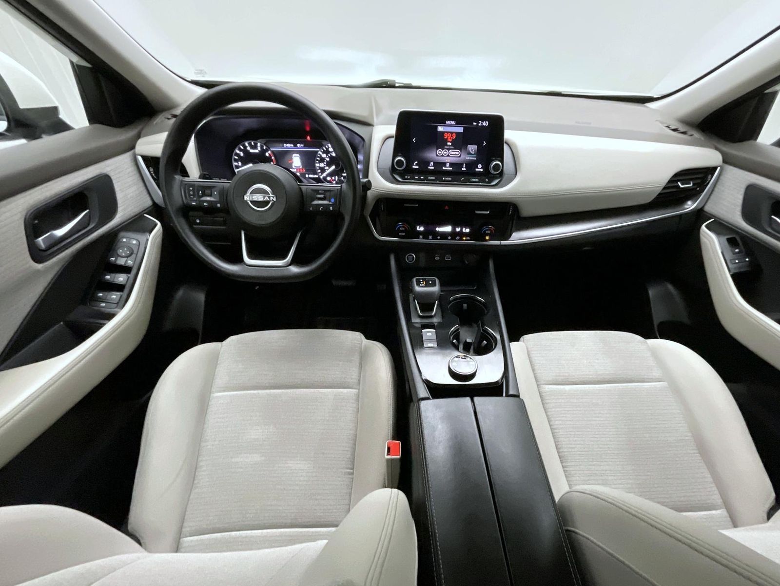 2022 Nissan Rogue SV photo 14