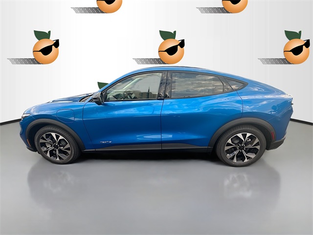 2025 Ford Mustang Mach-E Select photo 4