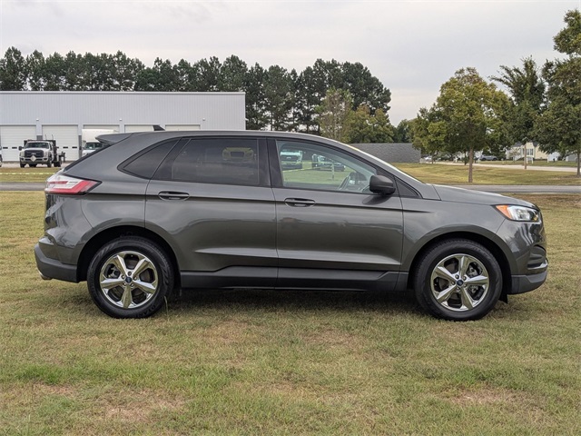 2019 Ford Edge SE photo 2