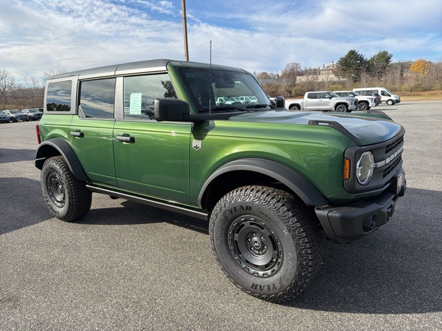 2025 Ford Bronco 4-Door Big Bend's photo