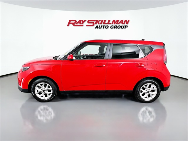 2024 Kia Soul LX photo 4