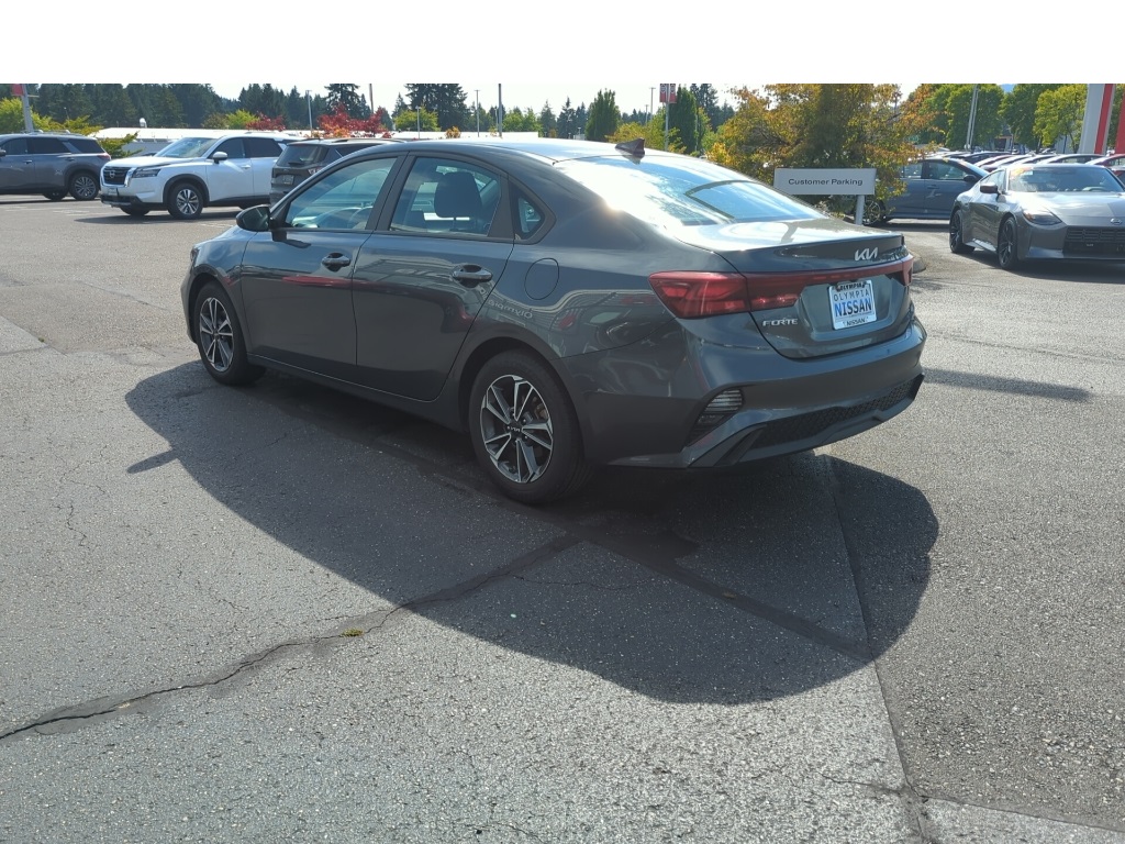 2022 Kia Forte LXS photo 4