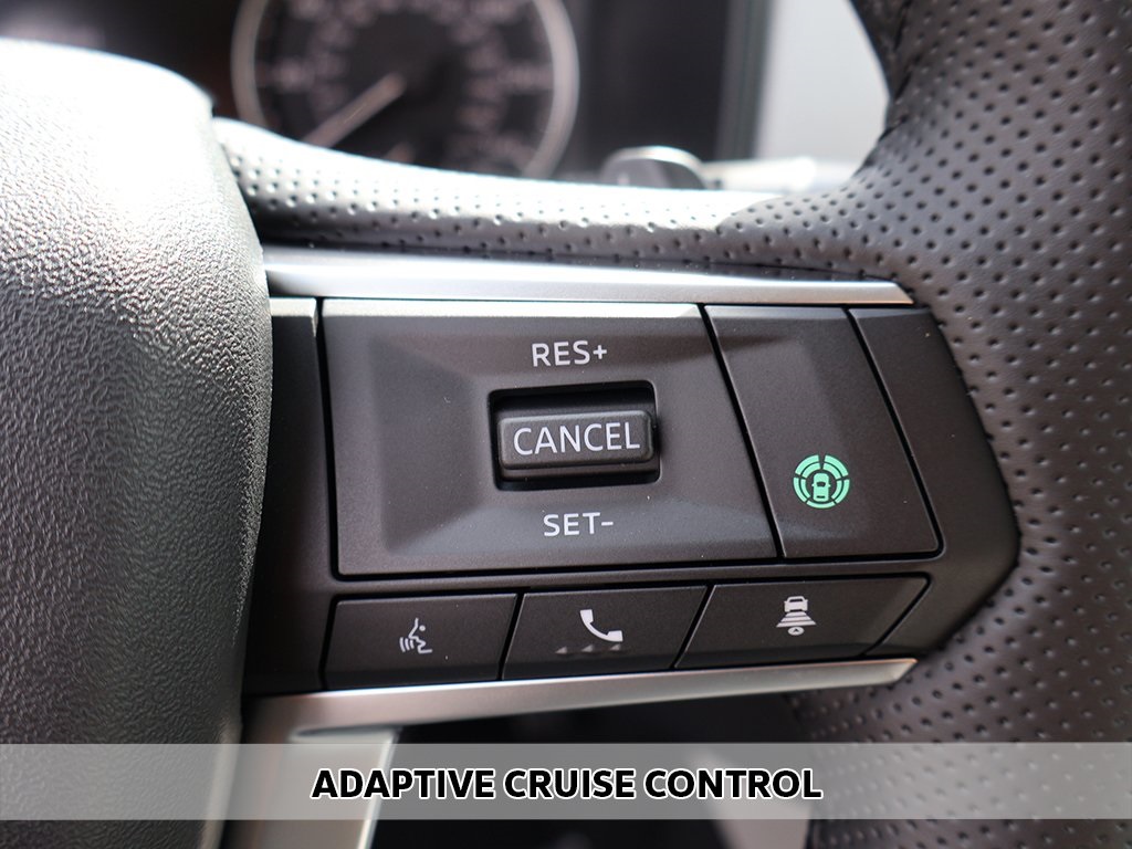 2025 Mitsubishi Outlander SE photo 4