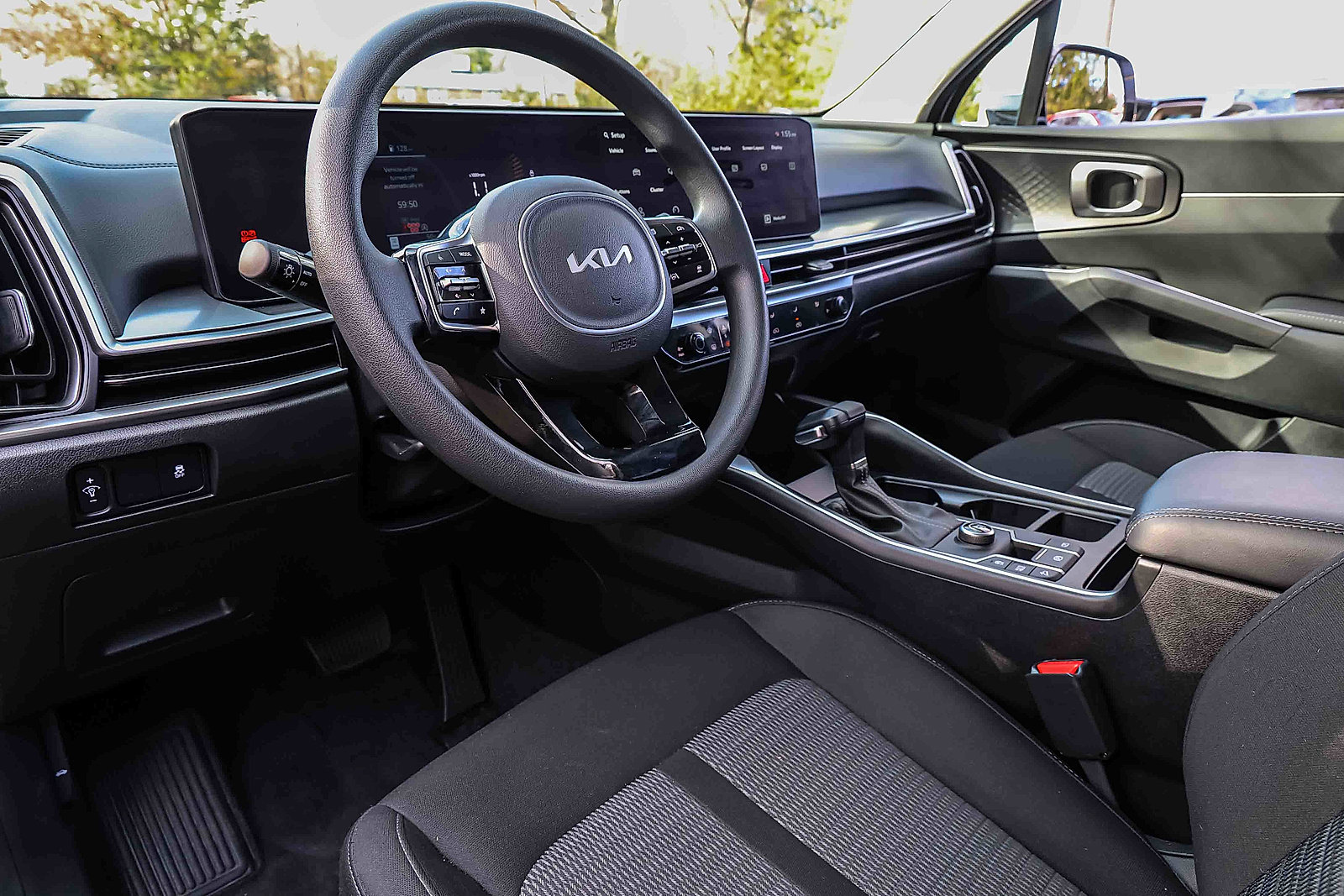 2025 Kia Sorento LX photo 3