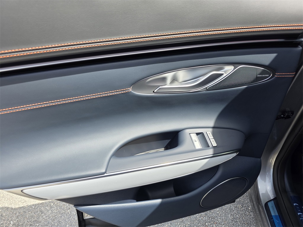 2026 Genesis GV70 2.5T Sport Prestige photo 12