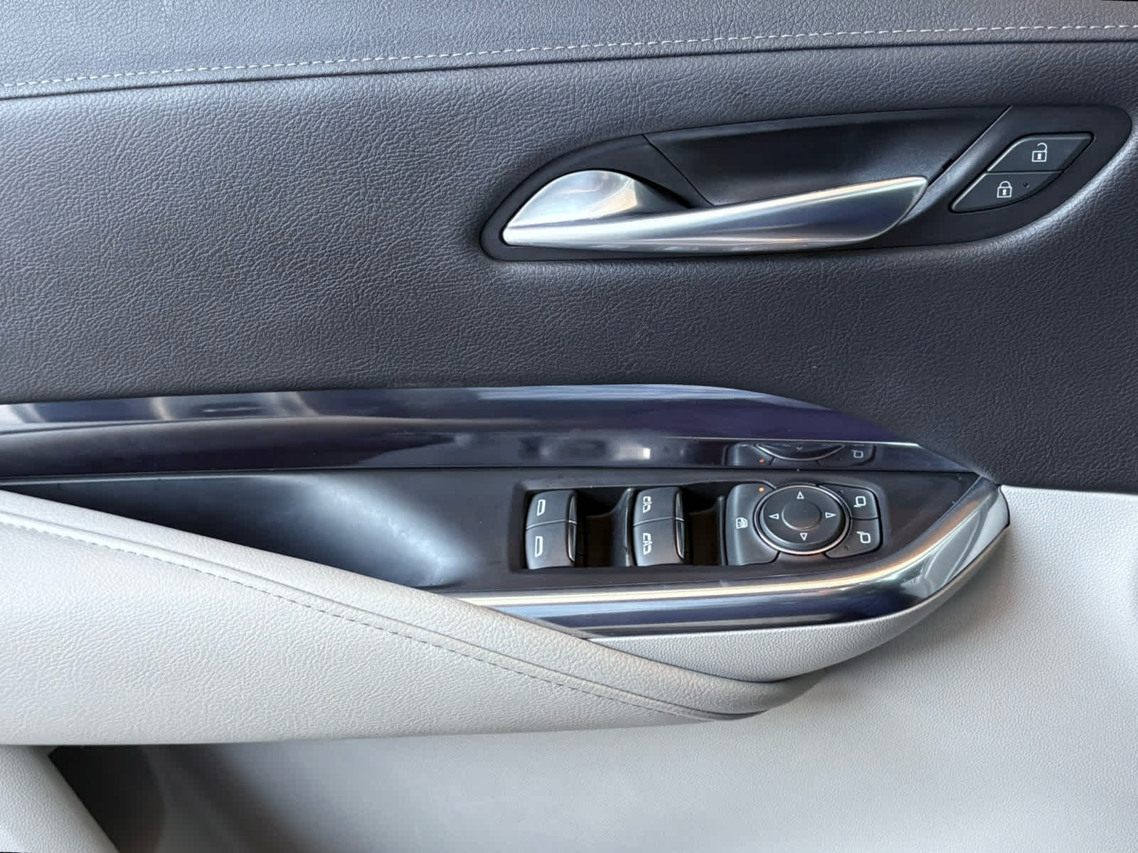 2020 Cadillac XT4 Luxury photo 16