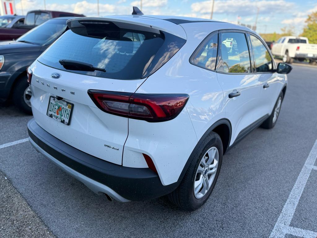 2023 Ford Escape Base photo 2