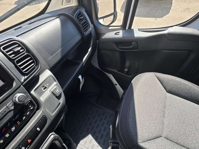 2025 Ram ProMaster 2500 photo 16