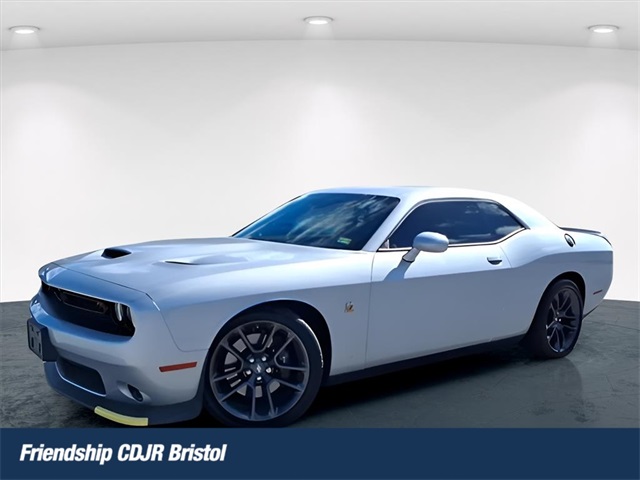 2023 Dodge Challenger R/T's photo