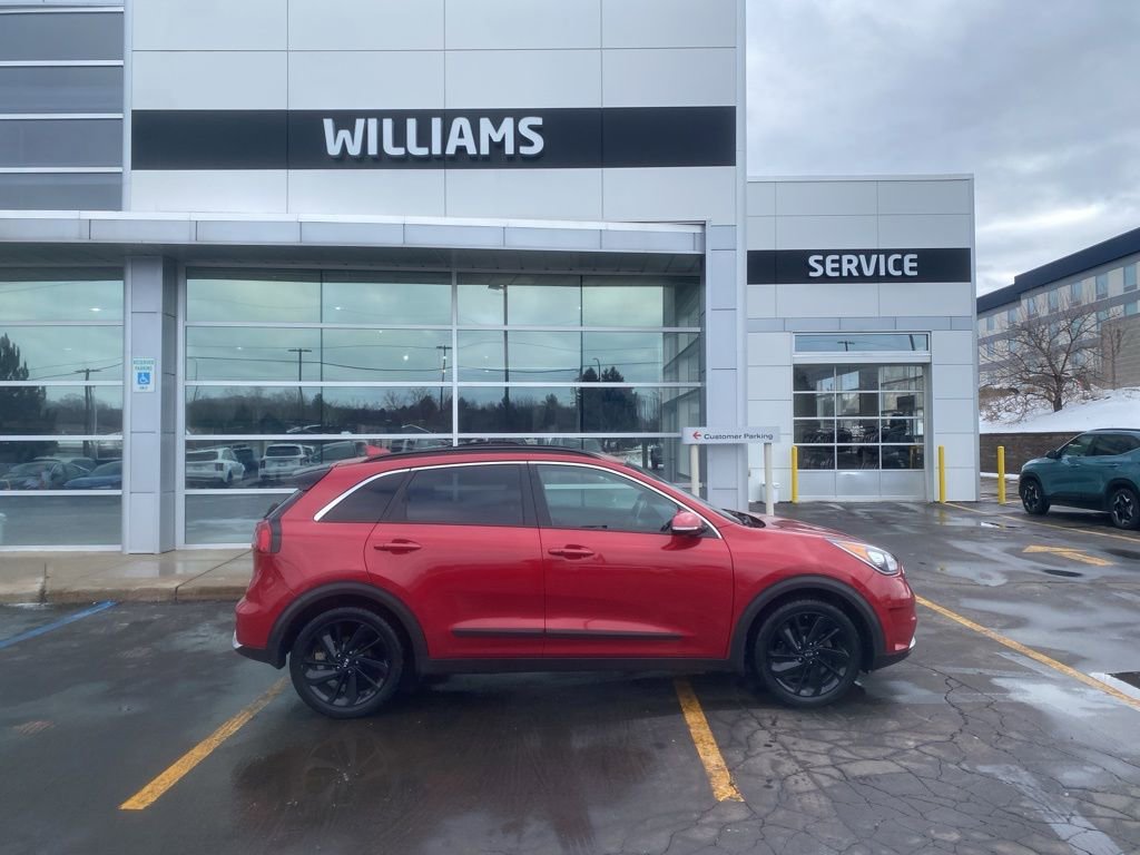2019 Kia Niro S Touring's photo