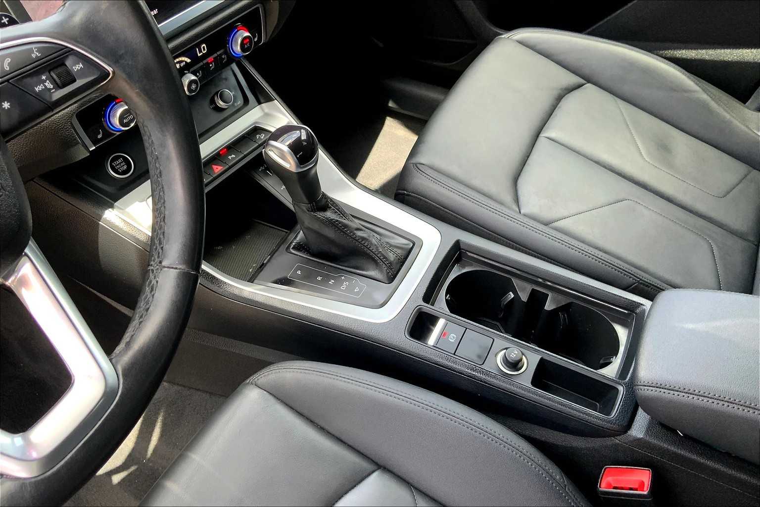 2023 Audi Q3 S line Premium photo 15