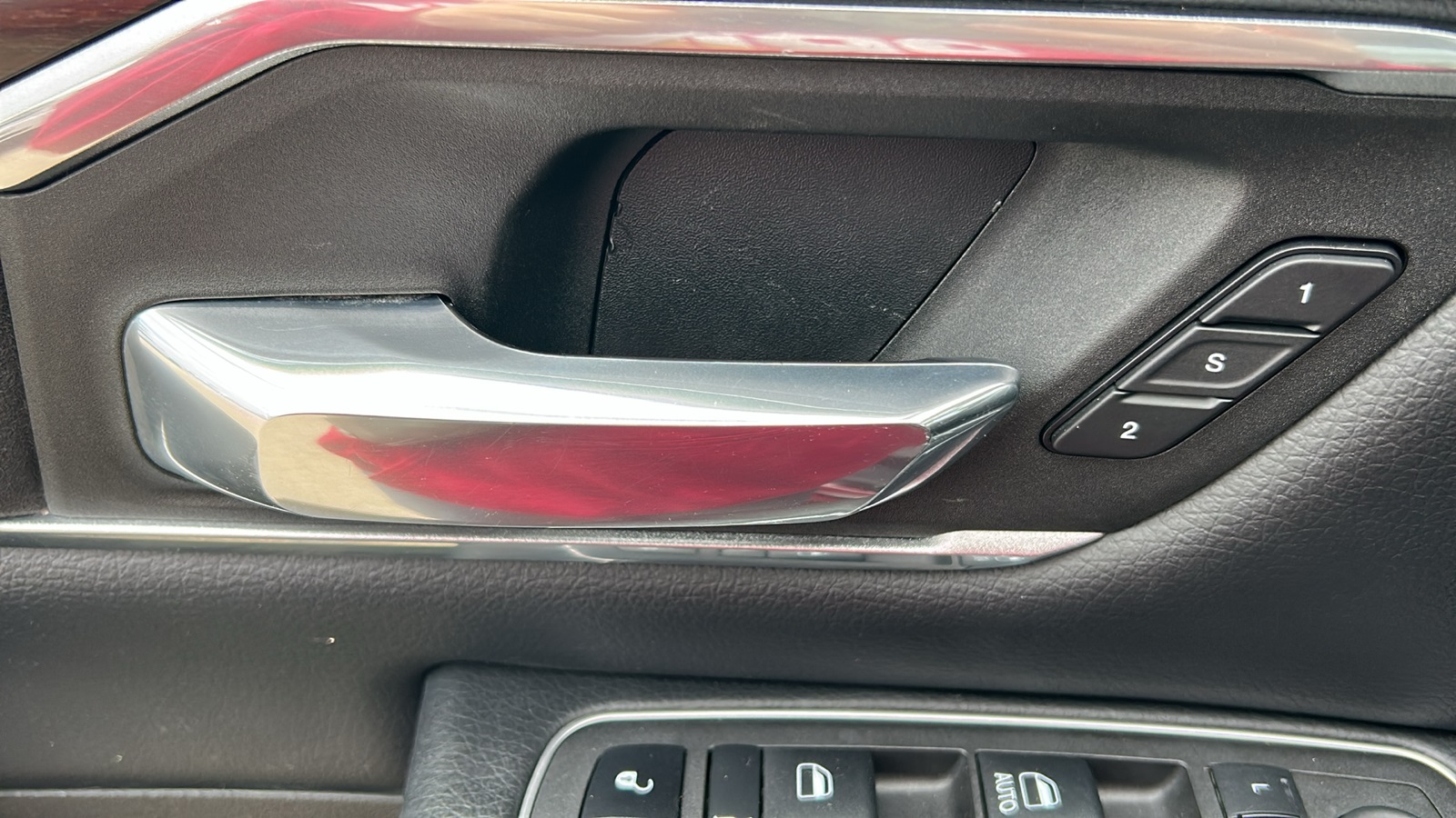 2022 Ram 1500 Laramie photo 16