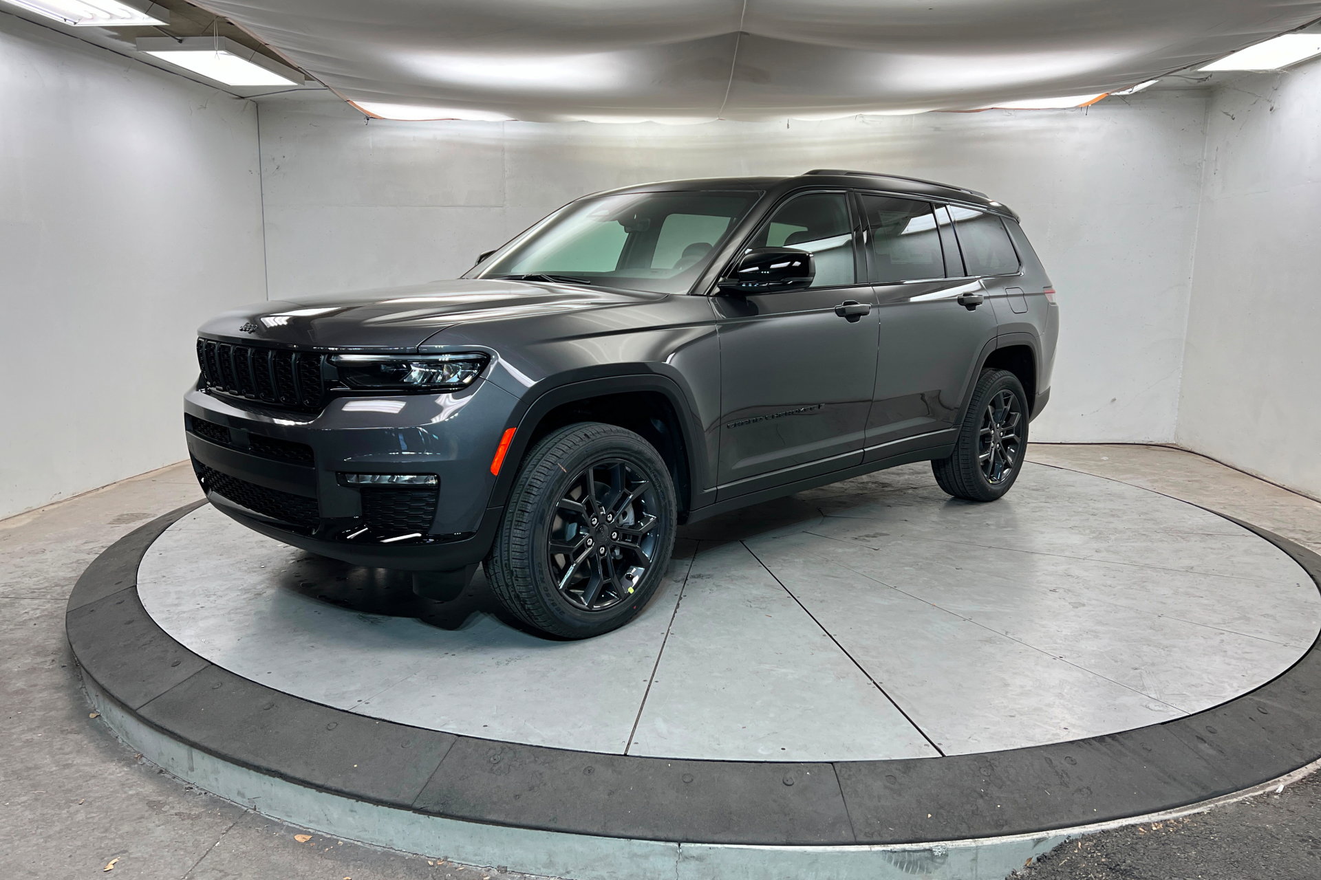 2025 Jeep Grand Cherokee L Limited's photo