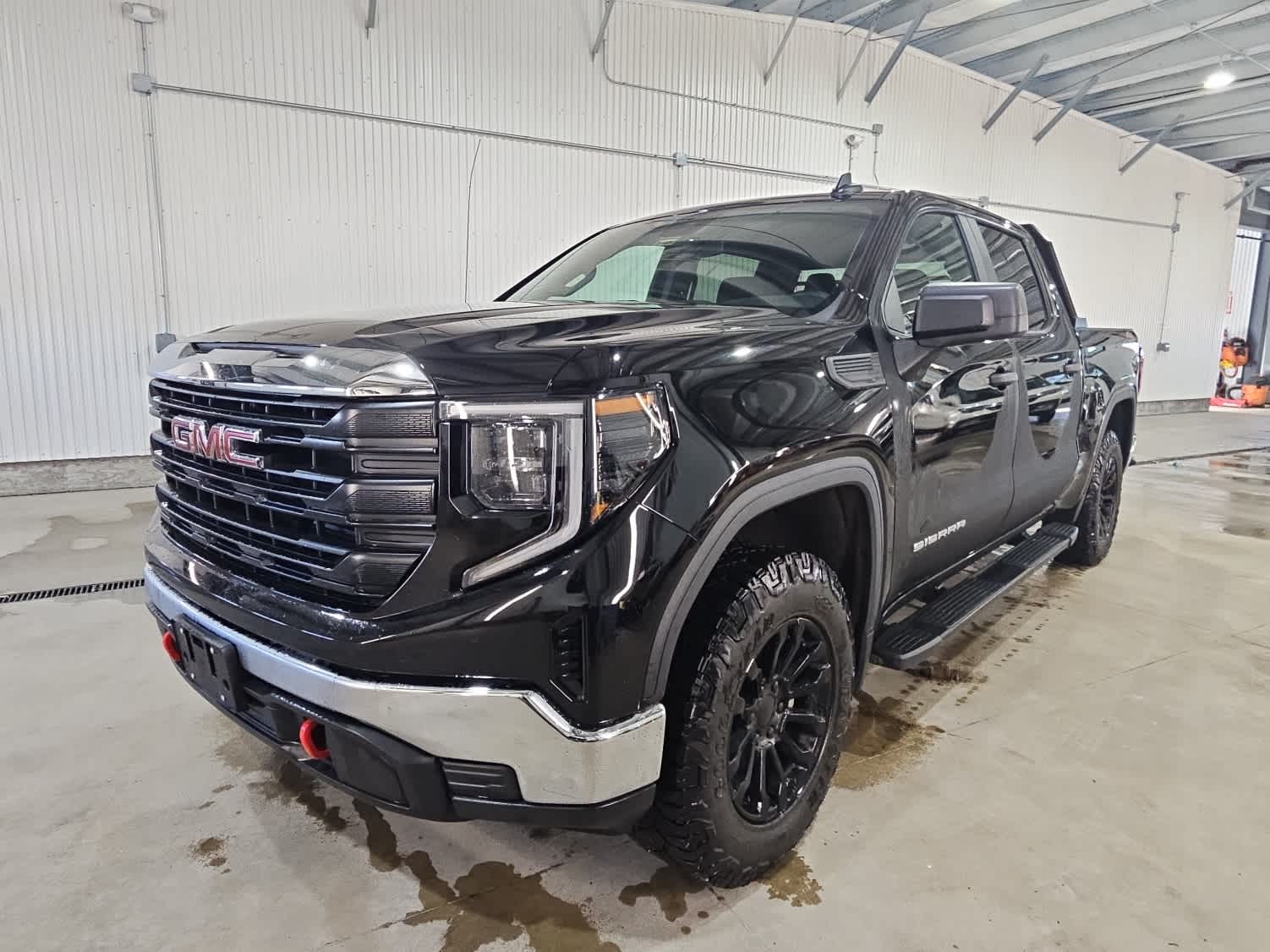 2024 GMC Sierra 1500 Pro's photo