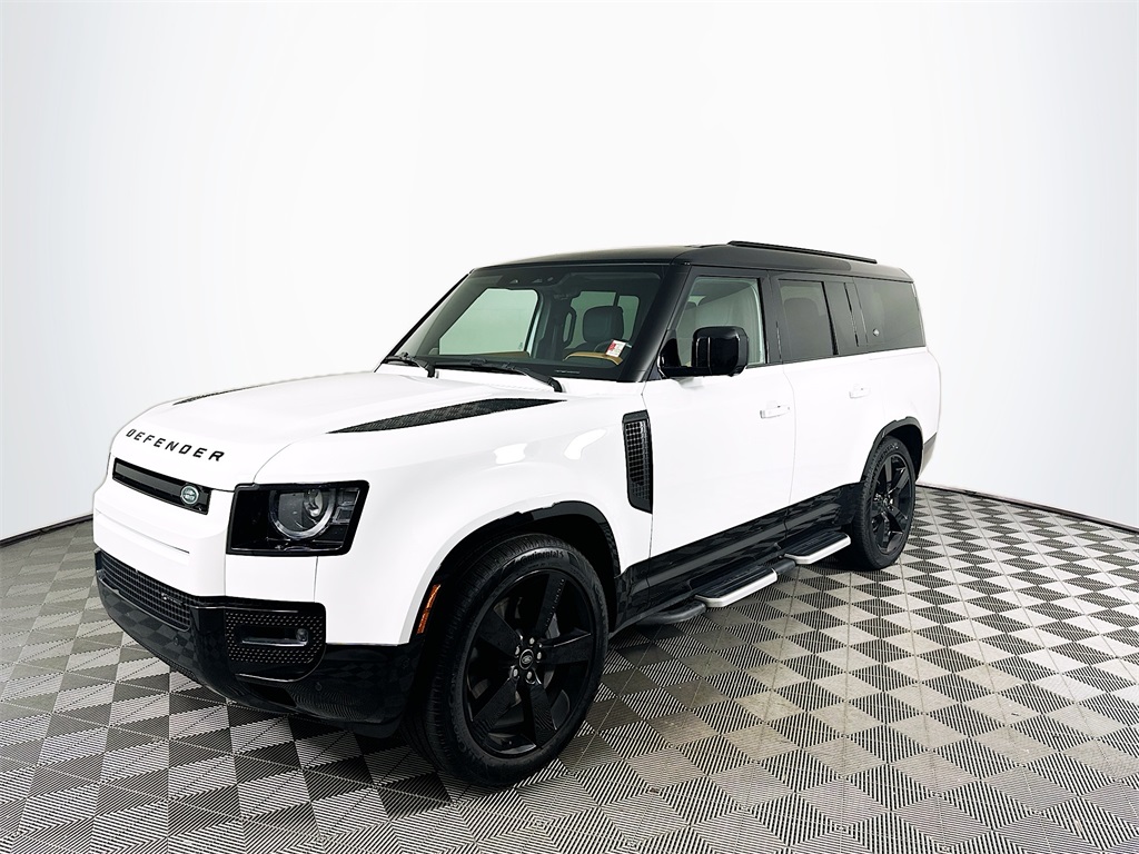 2023 Land Rover Defender X-Dynamic SE's photo