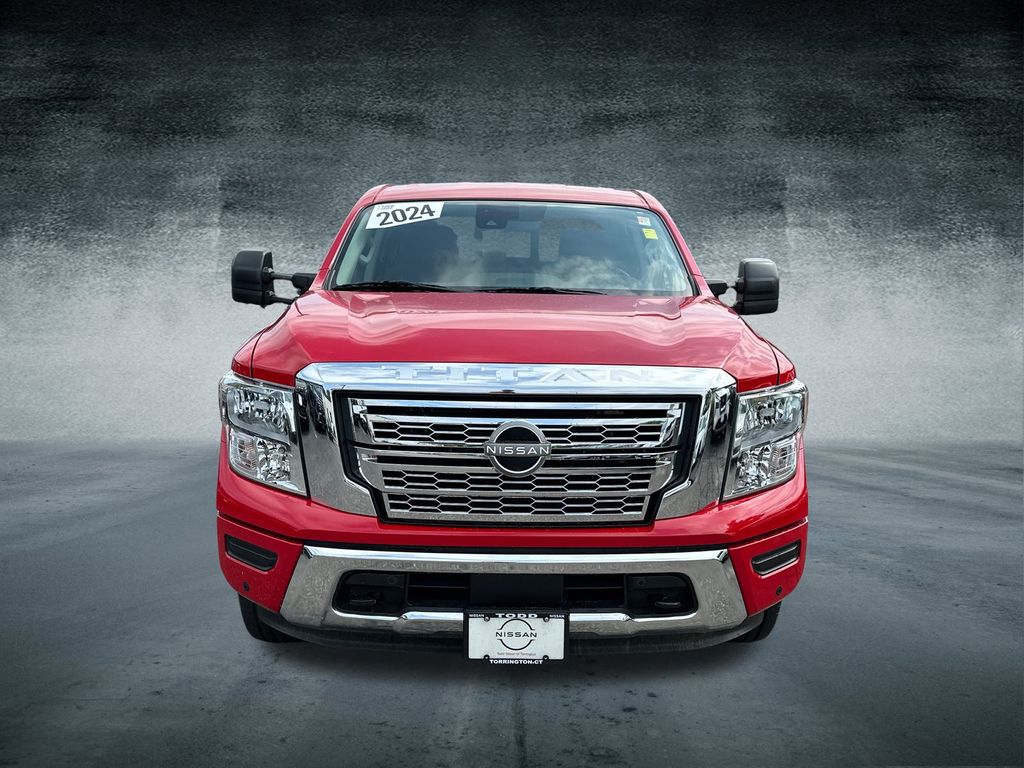 2024 Nissan Titan SV photo 6