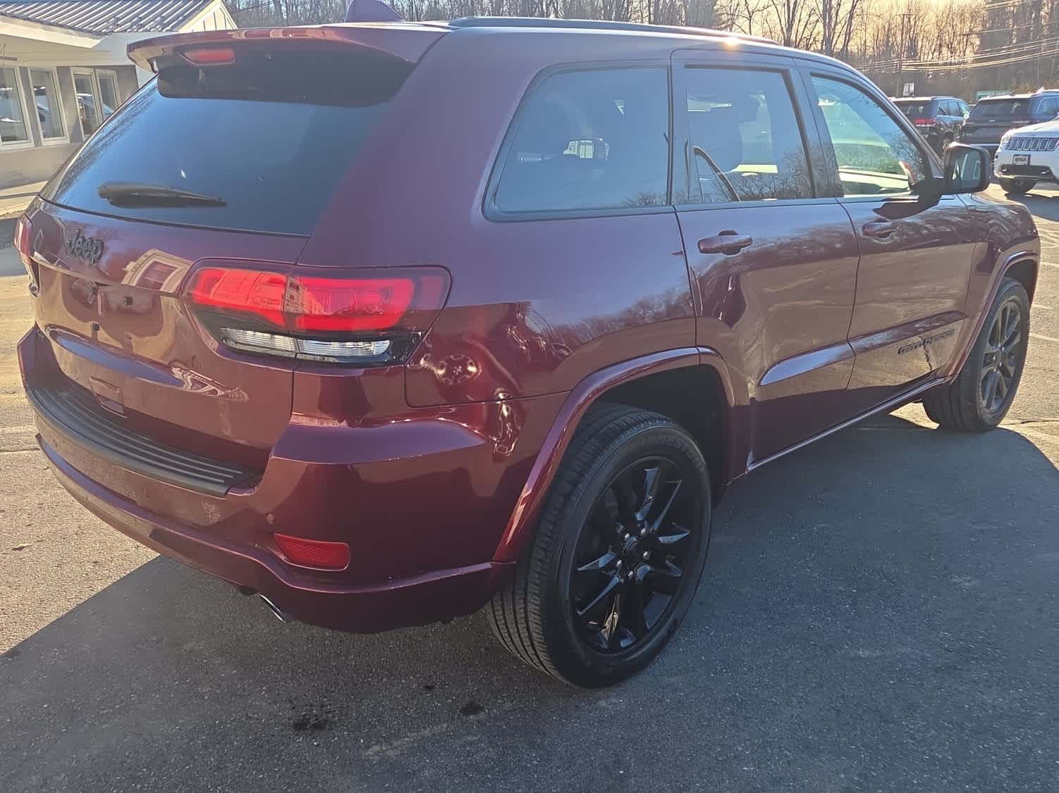2019 Jeep Grand Cherokee Altitude photo 2