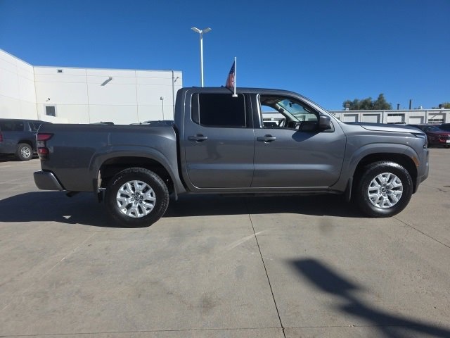 2022 Nissan Frontier SV photo 4