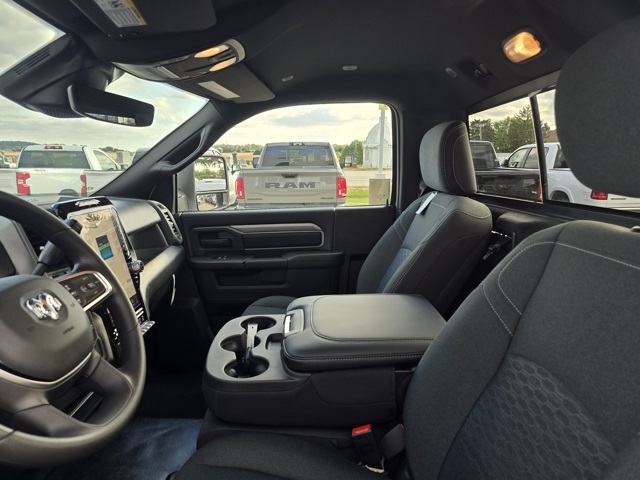 2026 Ram 2500 Tradesman photo 21