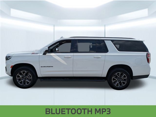 2022 Chevrolet Suburban Z71 photo 2