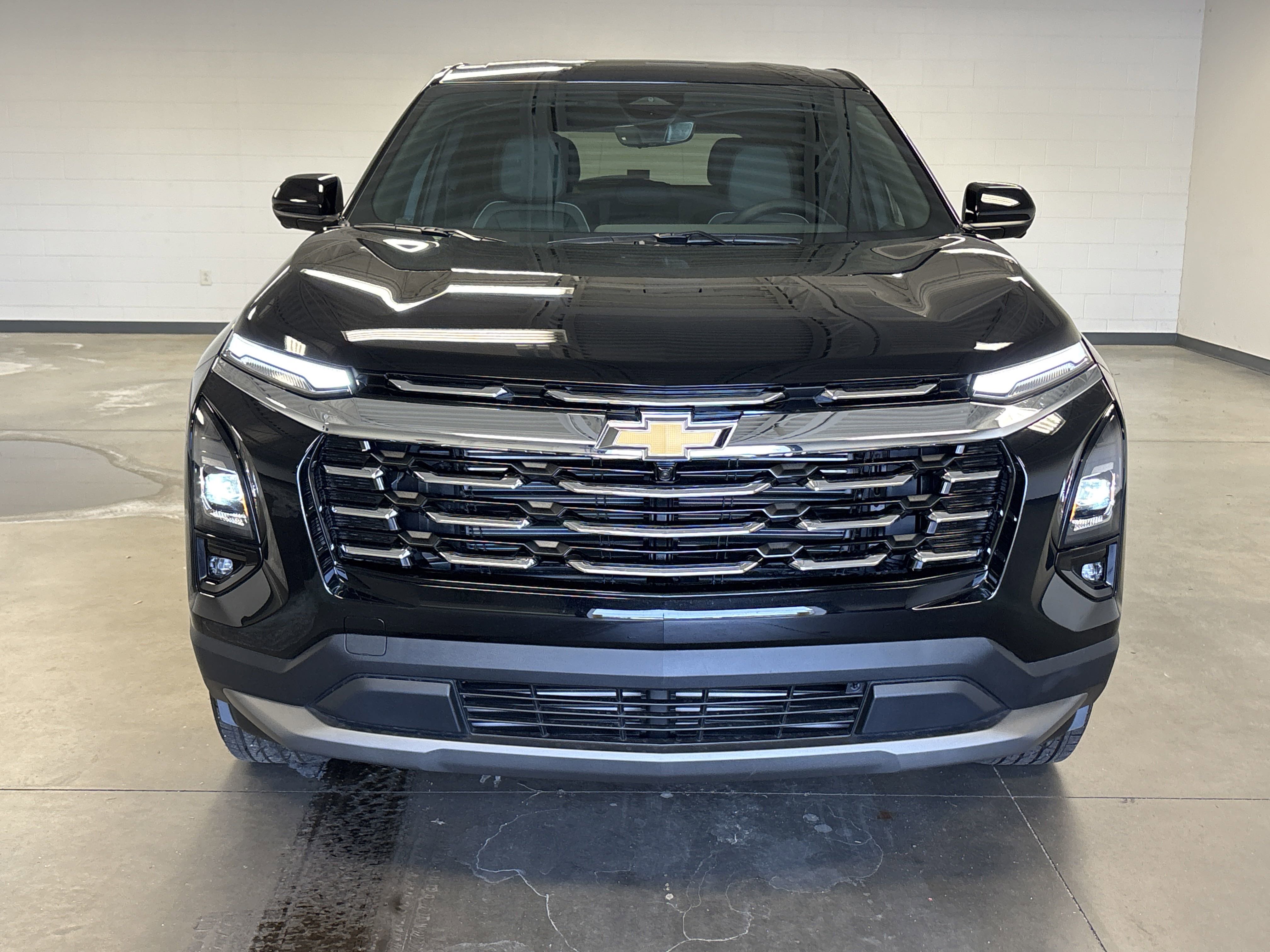 2026 Chevrolet Equinox LT photo 4