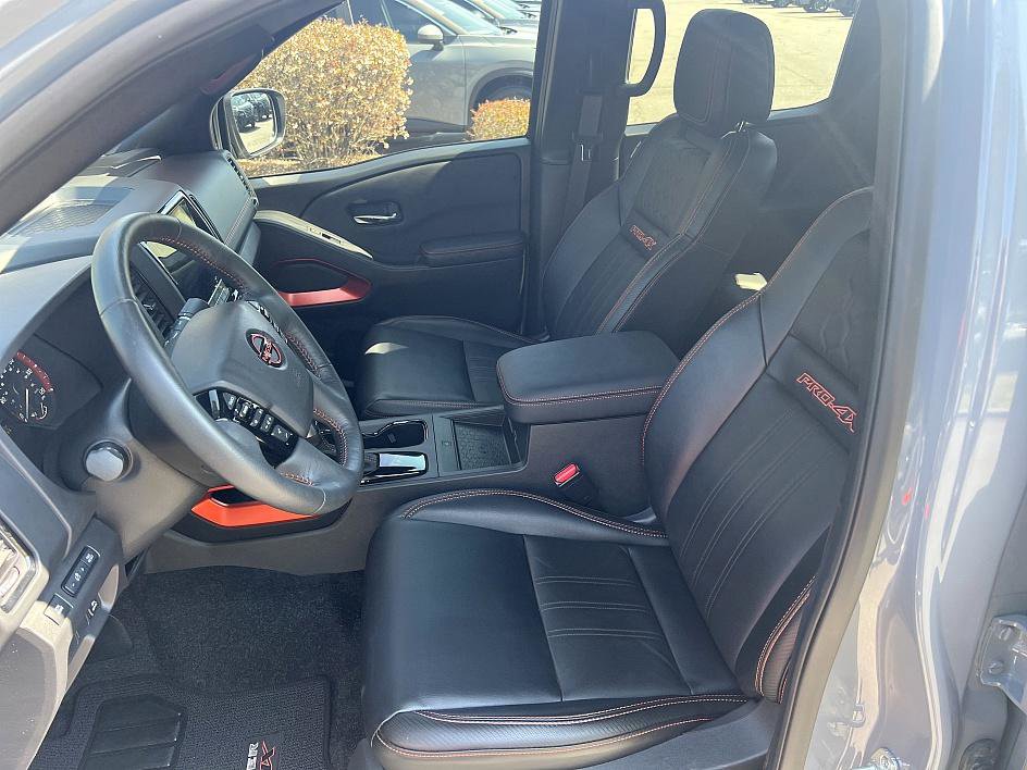 2023 Nissan Frontier PRO-4X photo 14