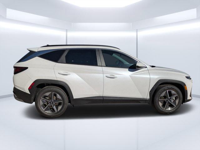 2025 Hyundai Tucson SEL photo 2