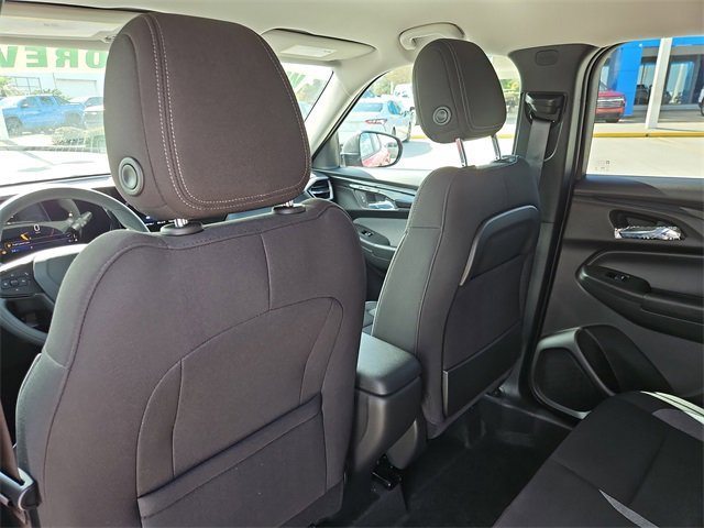 2026 Chevrolet Trailblazer LS photo 4