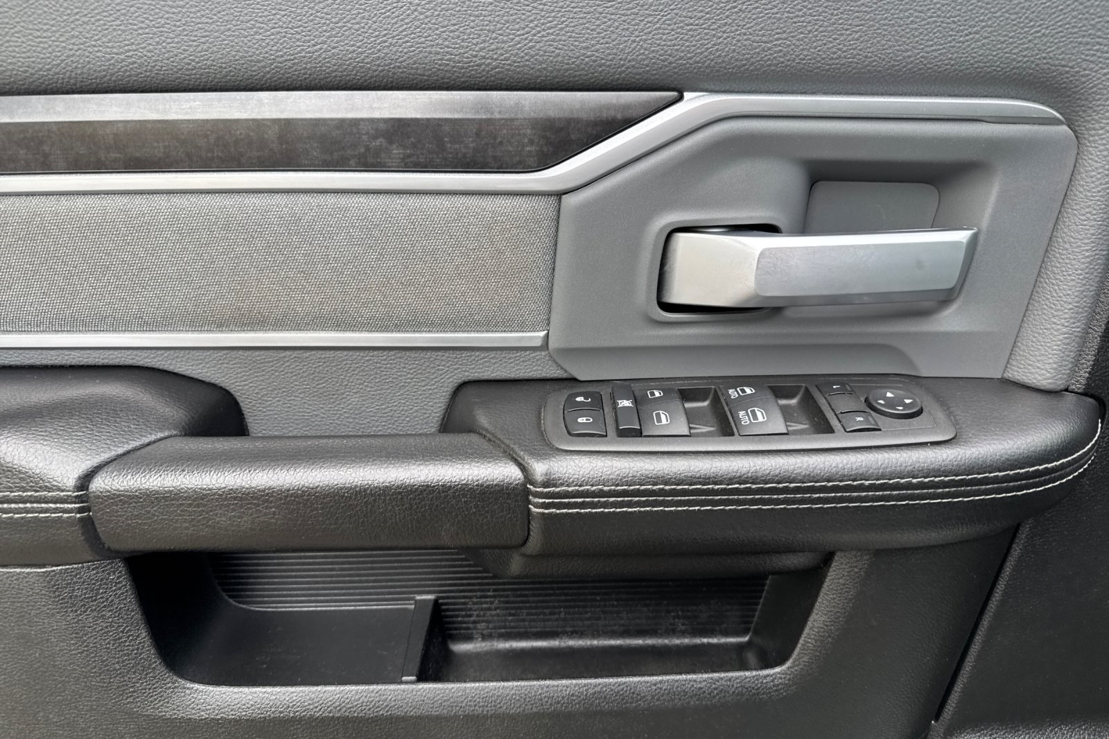 2022 Ram 2500 Big Horn photo 10