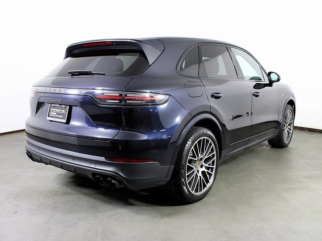 2023 Porsche Cayenne E-Hybrid Platinum Edition photo 6