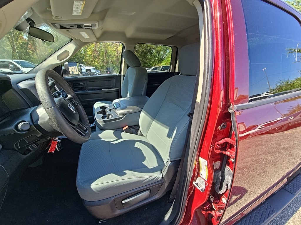2018 Ram 2500 Tradesman photo 16