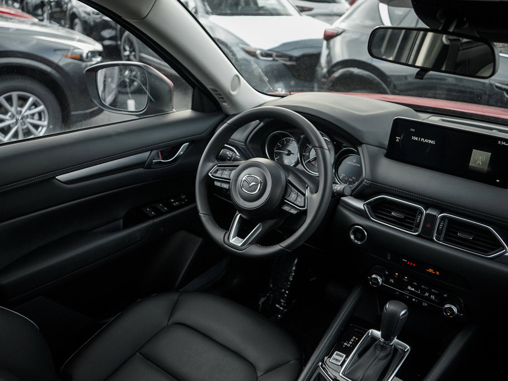 2025 Mazda CX-5 2.5 Select photo 10