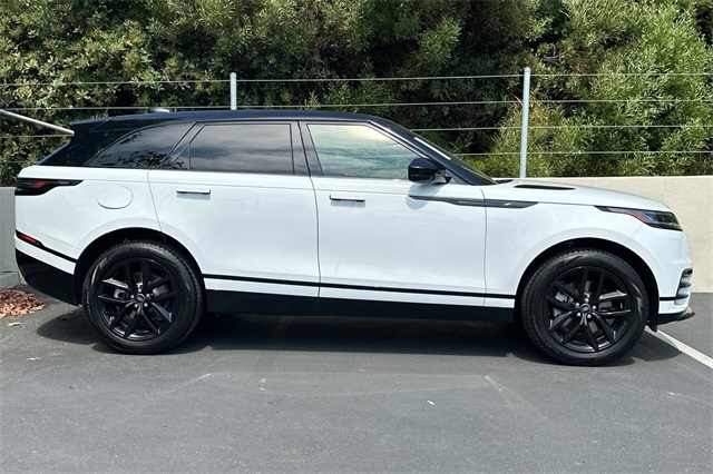 2025 Land Rover Range Rover Velar SE photo 6