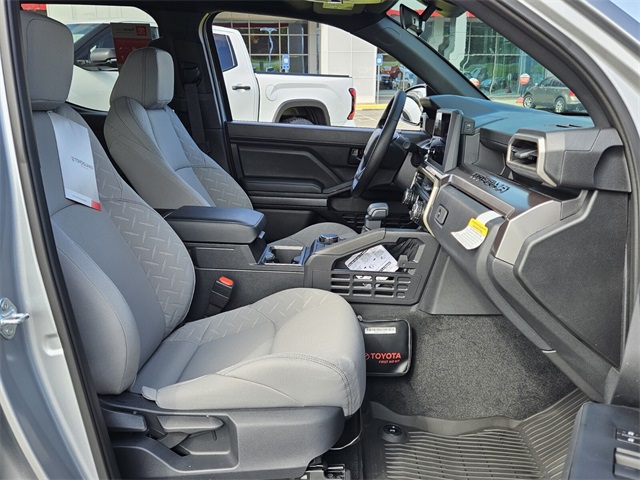 2025 Toyota Tacoma SR5 4x4 Double Cab photo 15