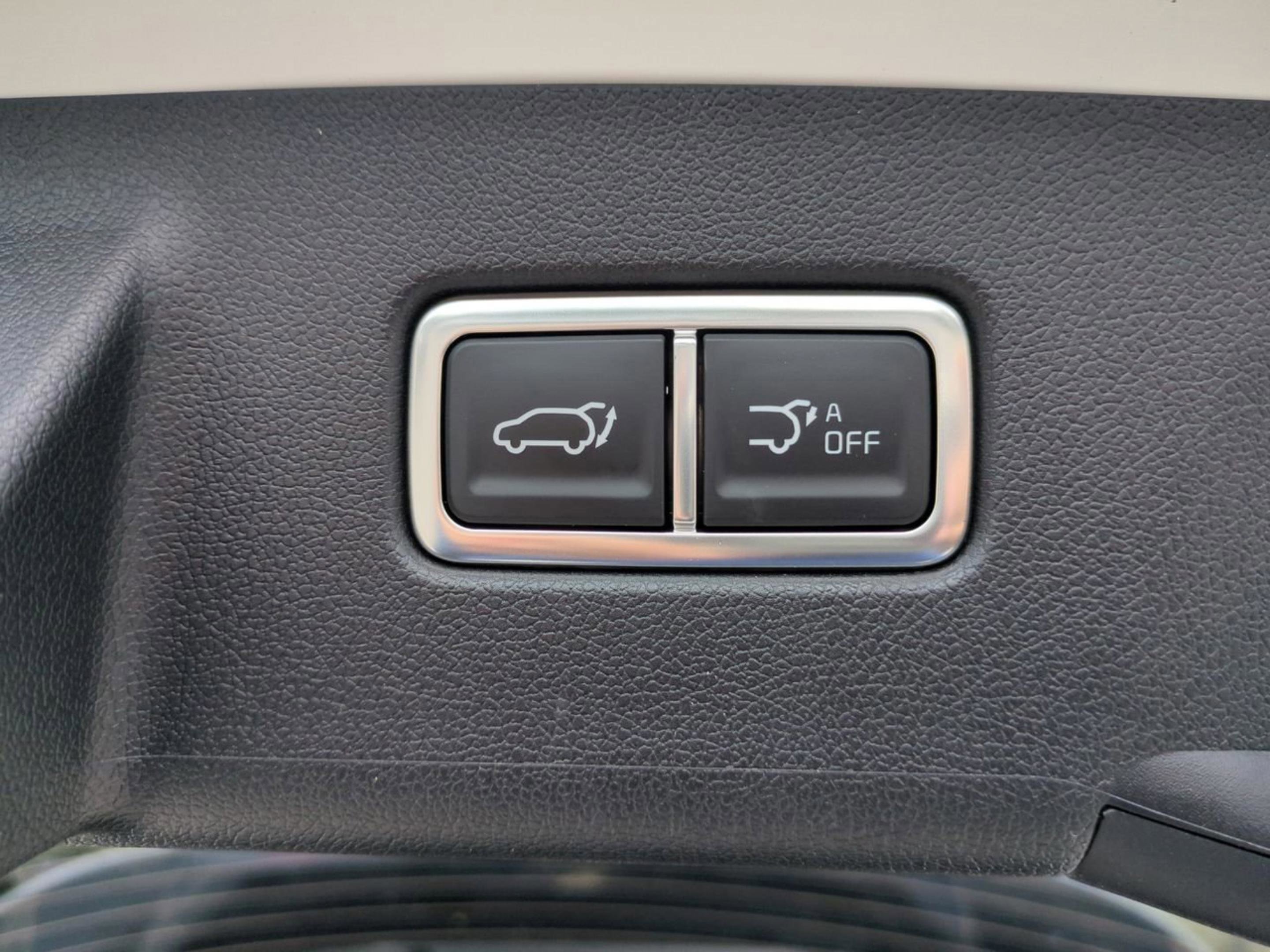 2025 Kia Sorento EX photo 16