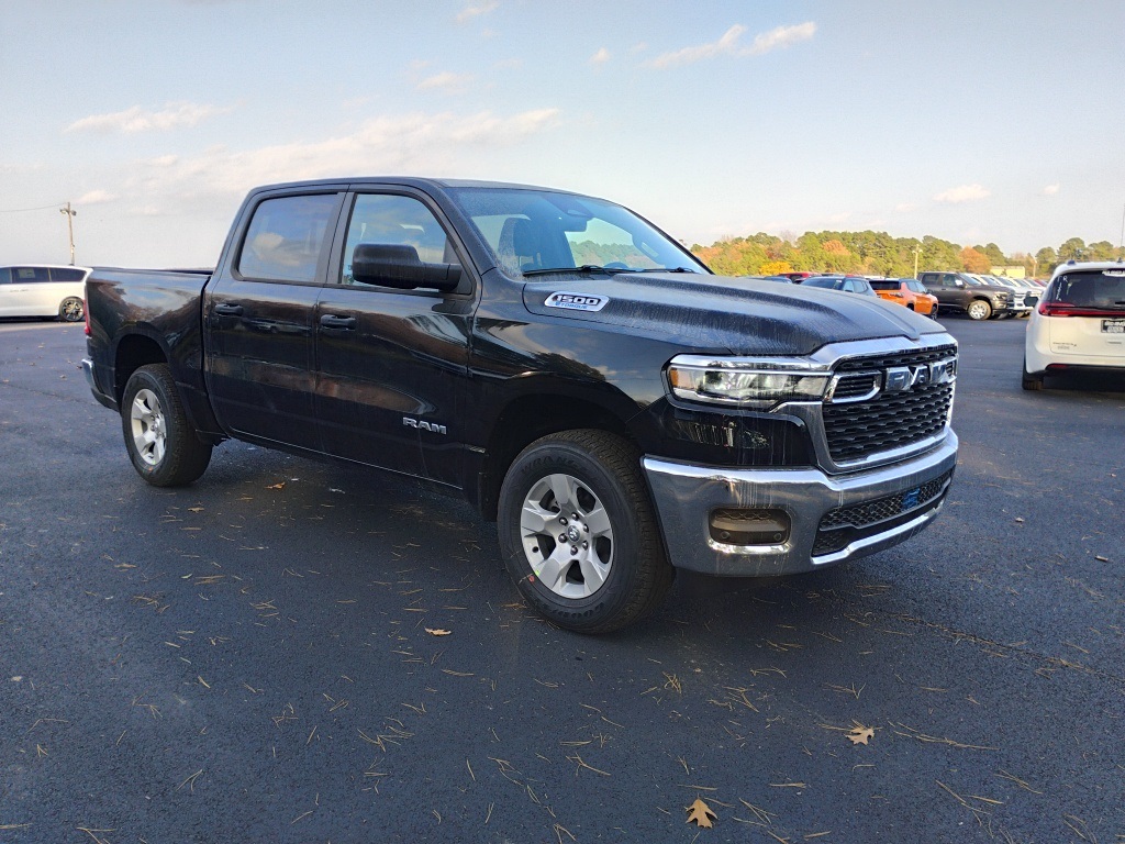 2025 Ram 1500 Tradesman photo 3