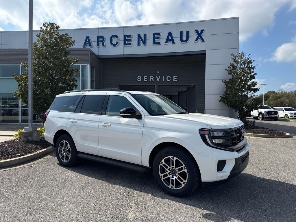 2025 Ford Expedition Active's photo