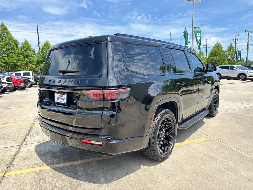 2023 Jeep Wagoneer Series II Carbide photo 5
