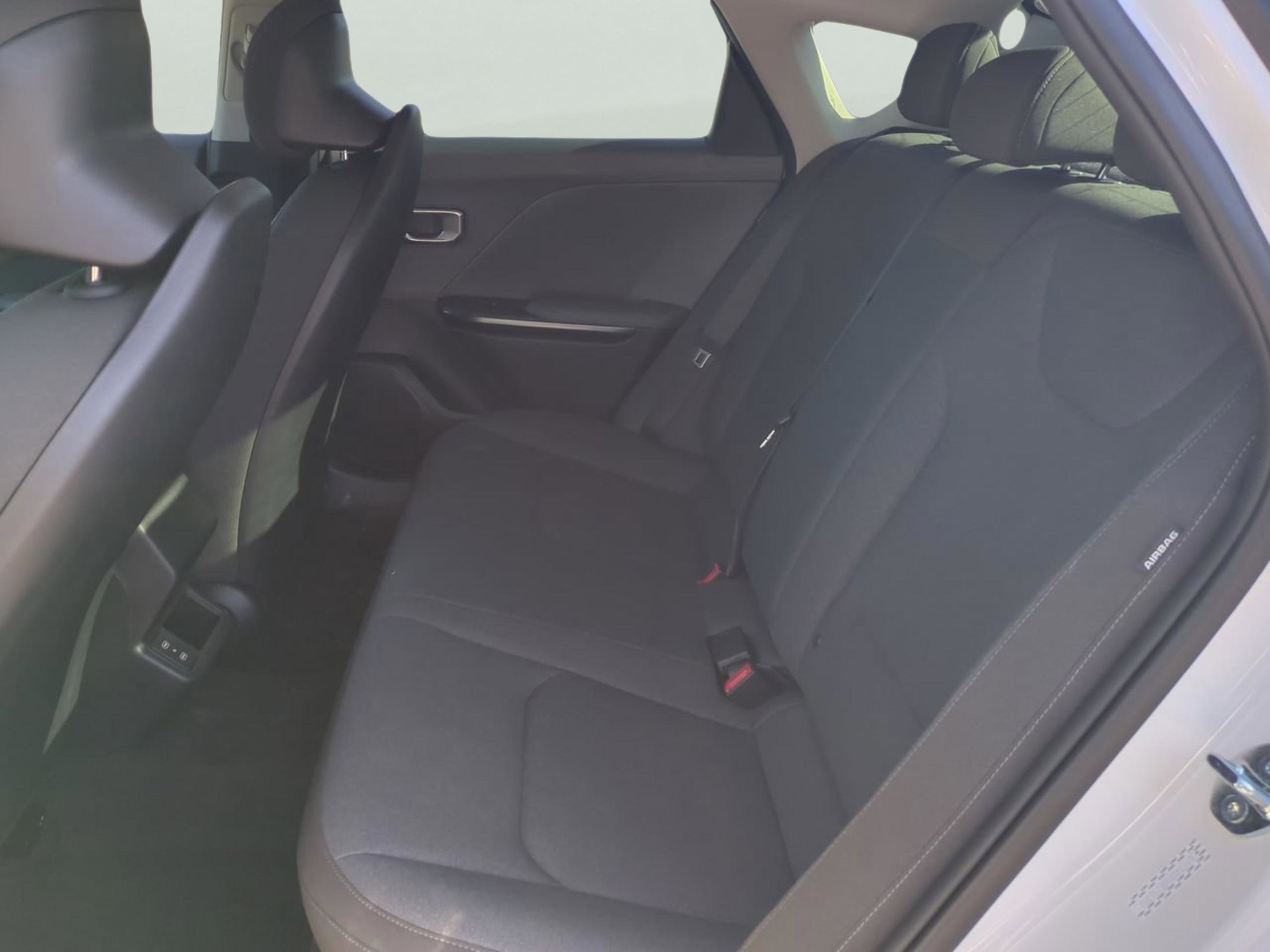 2025 Kia K4 LXS photo 11