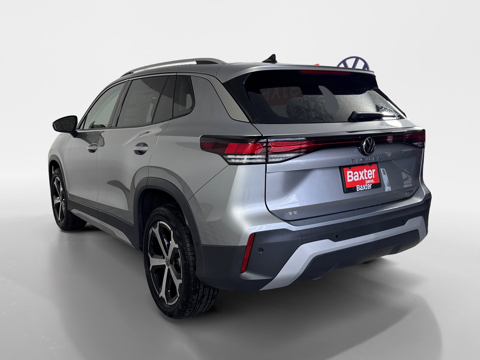 2025 Volkswagen Tiguan SE photo 4