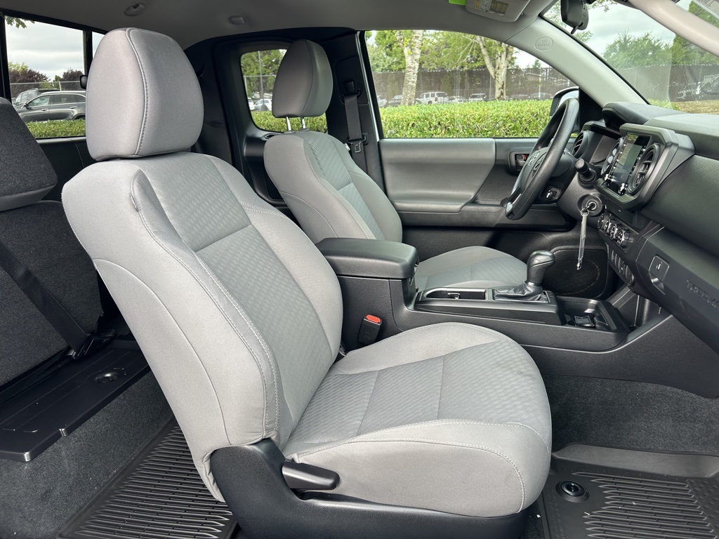 2022 Toyota Tacoma SR photo 29