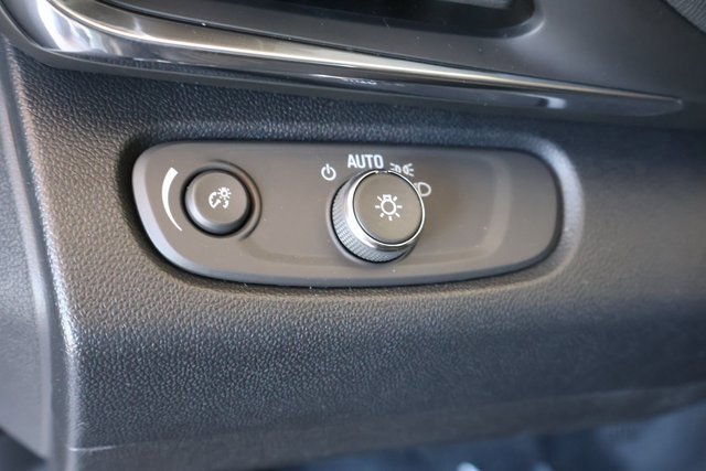 2025 Buick Envista Preferred photo 18