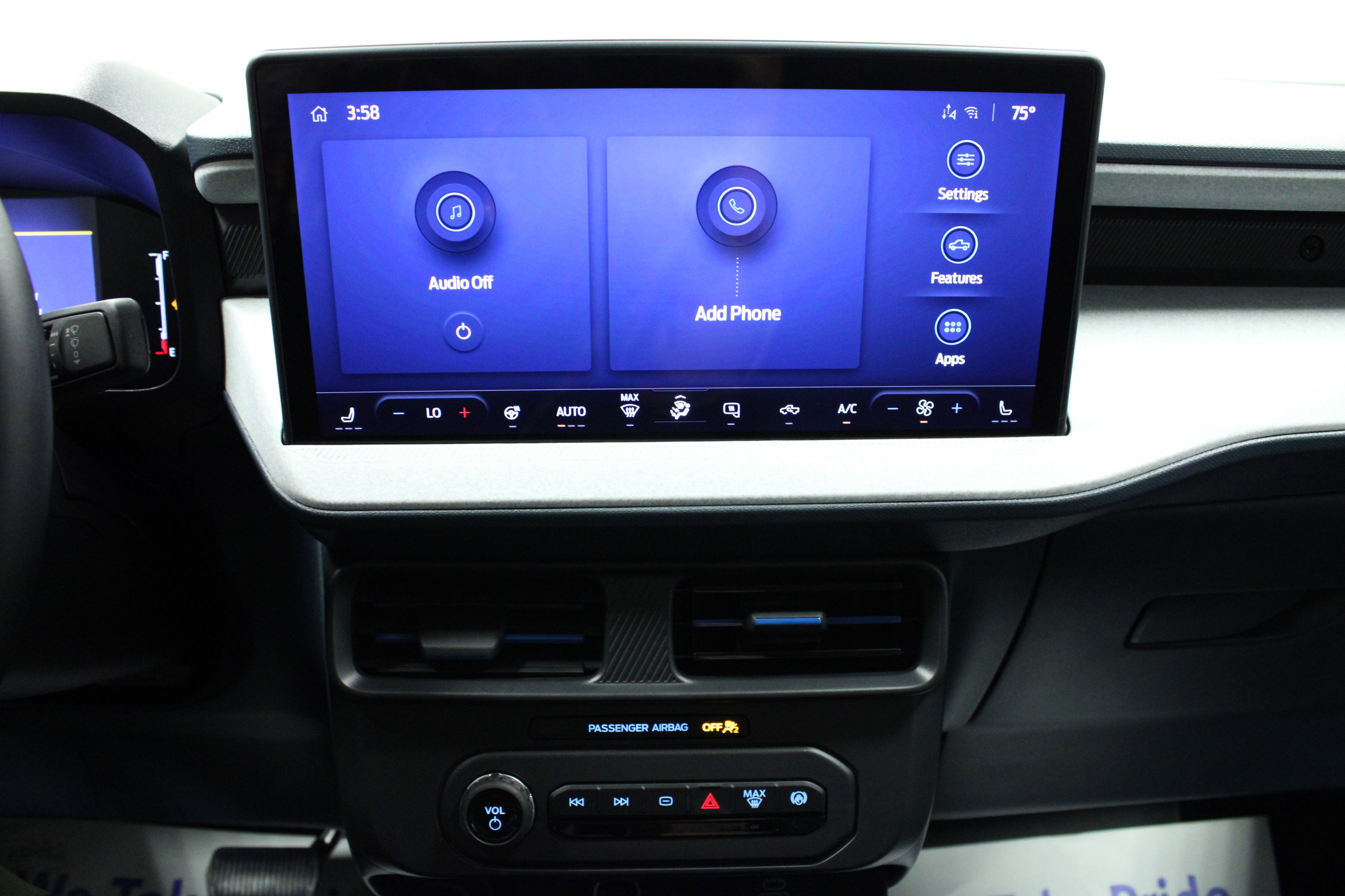 2025 Ford Maverick XLT photo 16