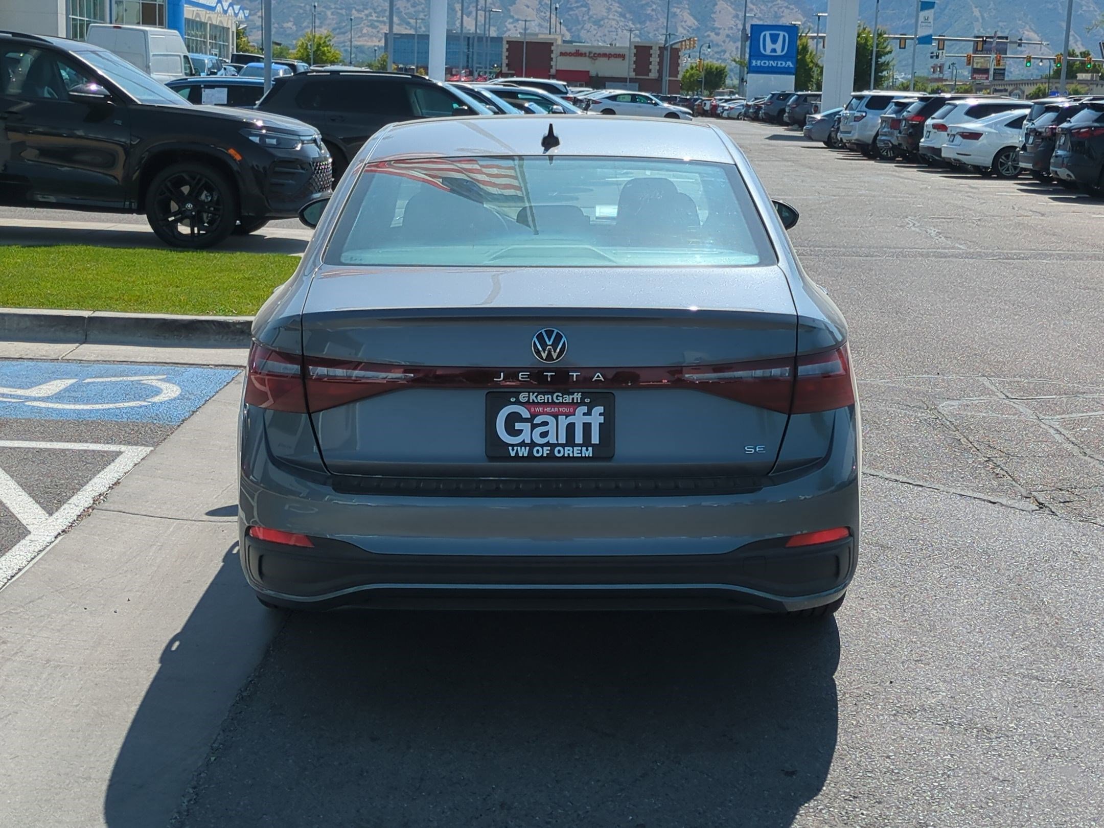2025 Volkswagen Jetta SE photo 3