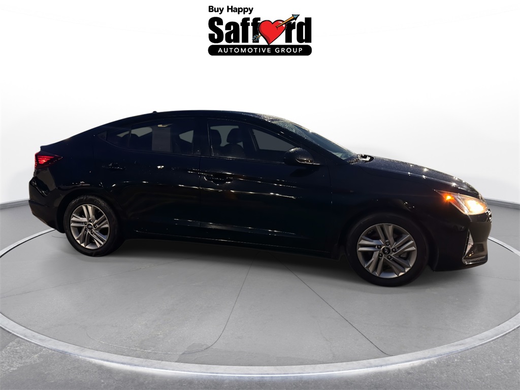 2020 Hyundai Elantra SEL photo 5