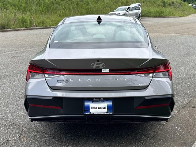 2025 Hyundai Elantra Hybrid Limited photo 6