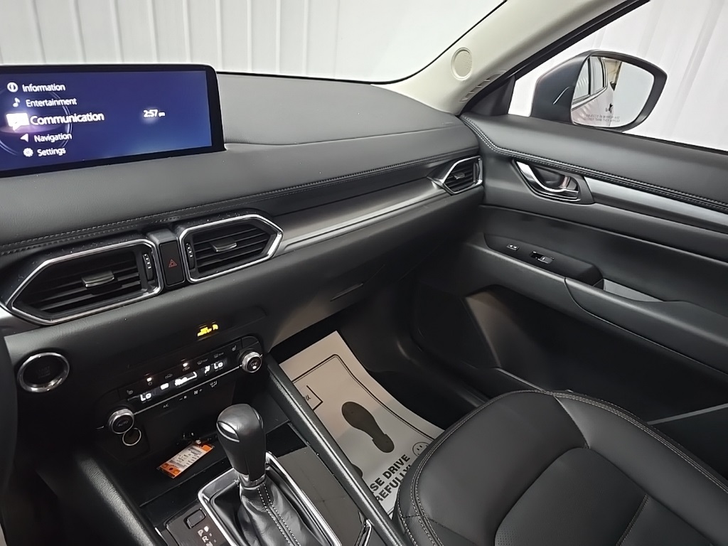 2023 Mazda CX-5 2.5 S Preferred photo 26